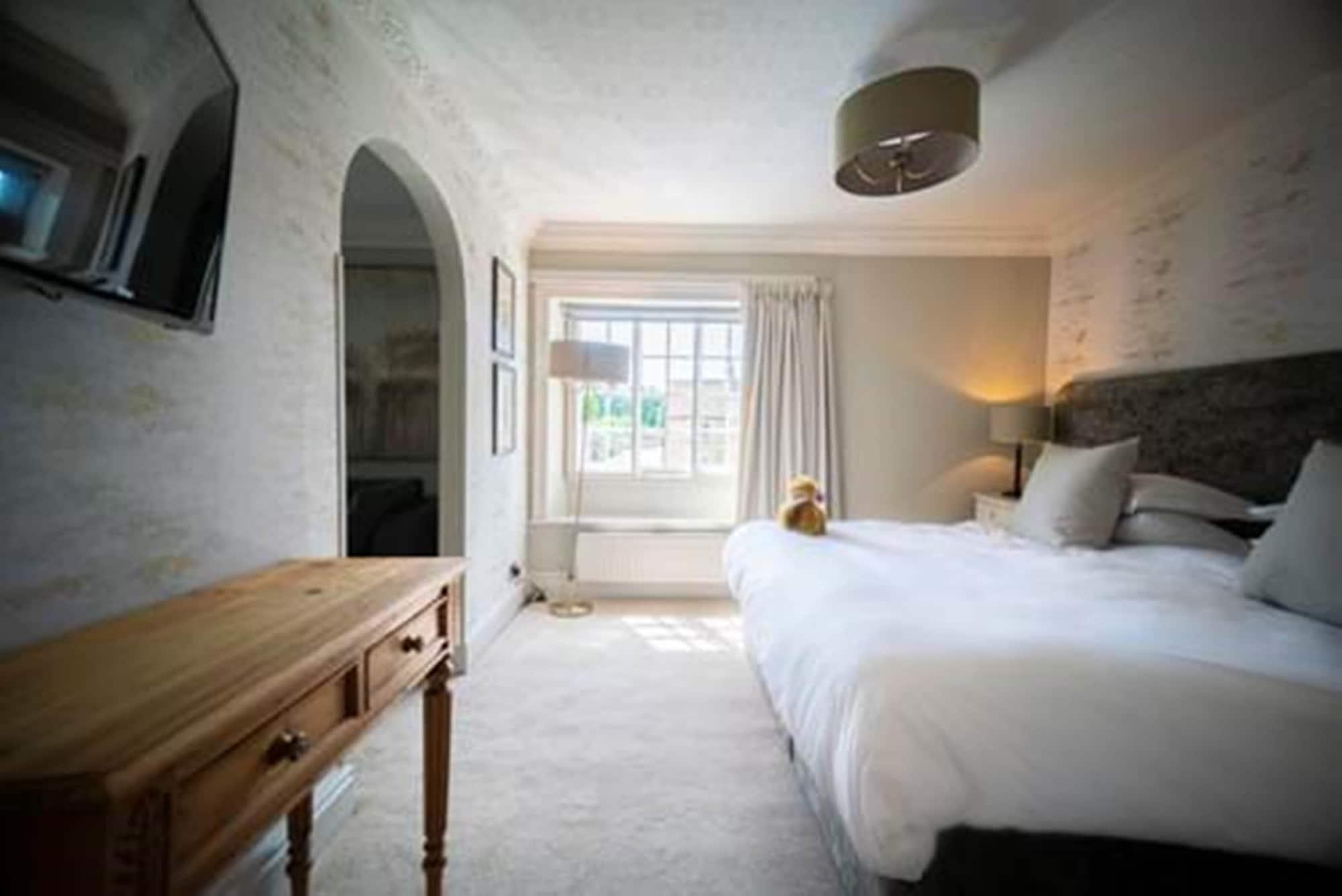 Feversham Arms Hotel & Verbena Spa Helmsley Exterior photo