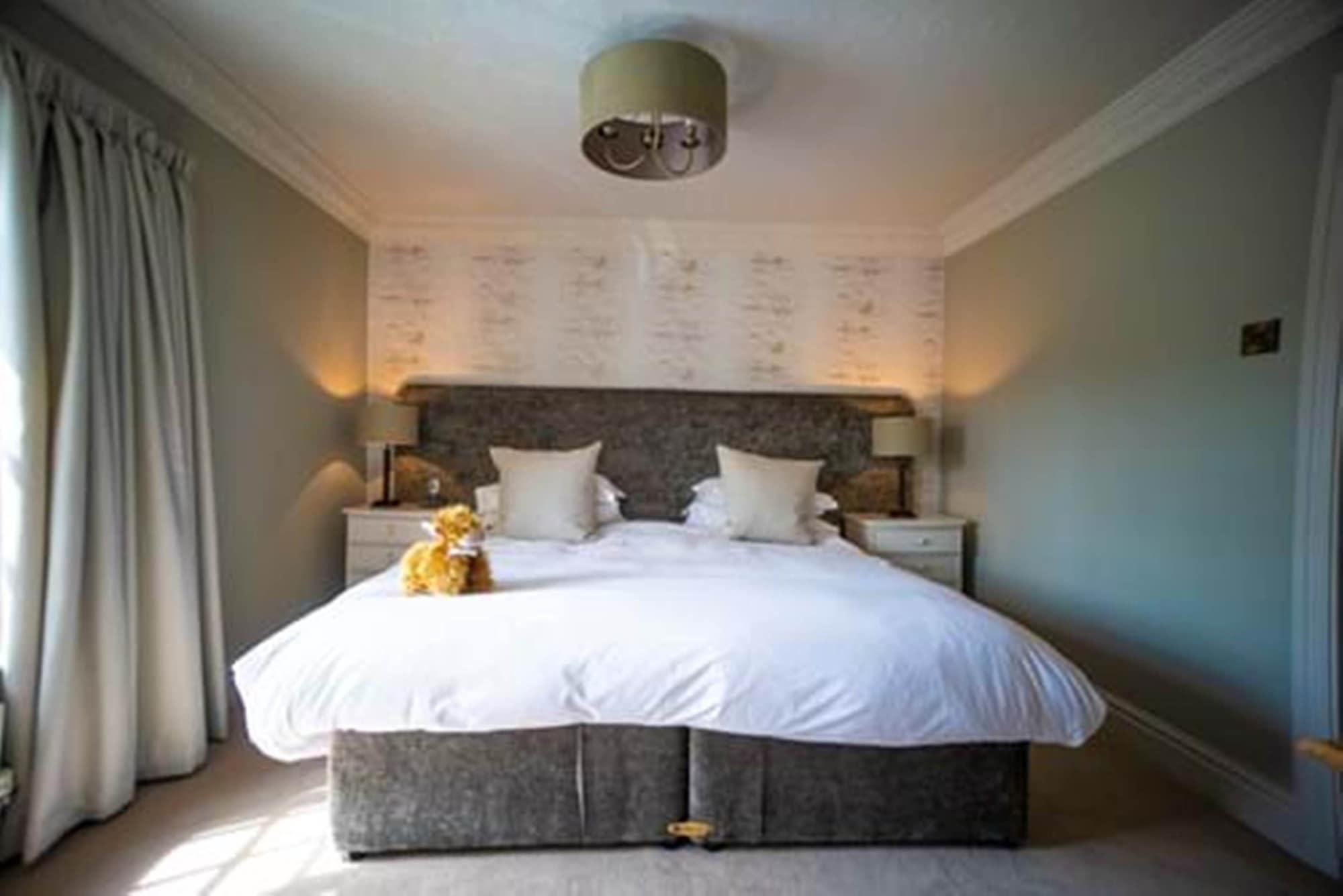 Feversham Arms Hotel & Verbena Spa Helmsley Exterior photo