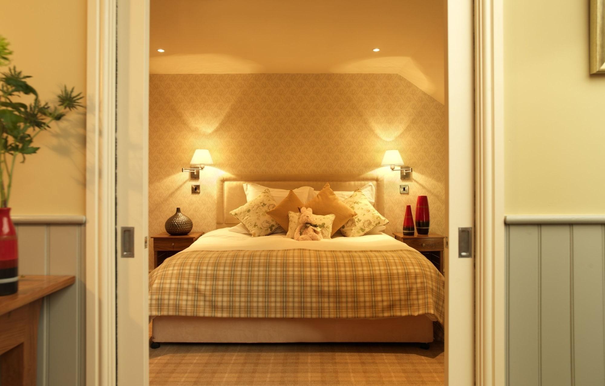 Feversham Arms Hotel & Verbena Spa Helmsley Exterior photo