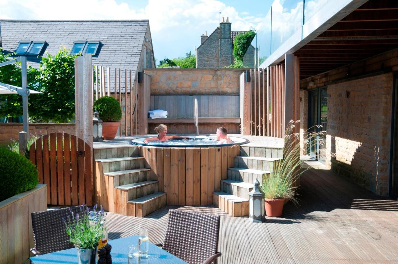 Feversham Arms Hotel & Verbena Spa Helmsley Exterior photo
